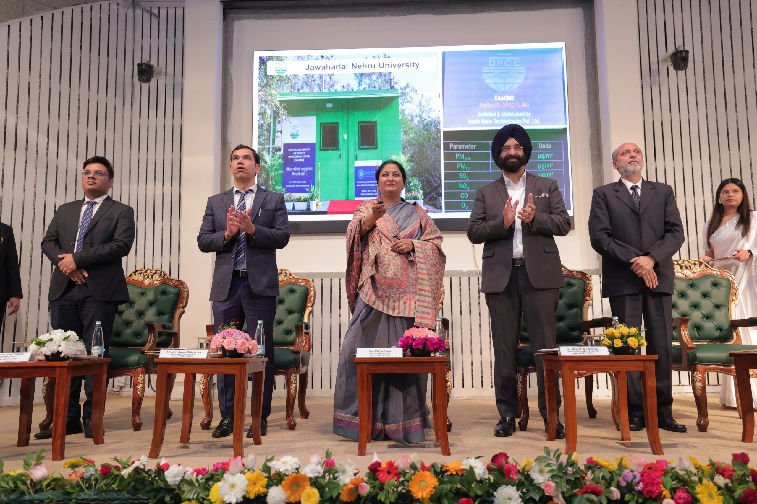 CM Rekha Gupta Inaugurates 6 New Air Quality Monitoring Stations and Launches 100 'Vayu Rakshak' Initiative