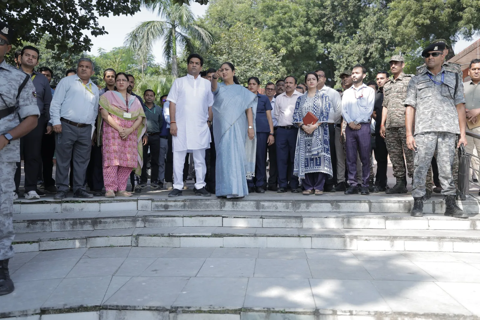 CM Rekha Gupta Reviews Chhath 2026 Preparations; Strict Directions for Clean Ghats, Women&rsquo;s Facilities, CCTV and No Dark Spots on Routes