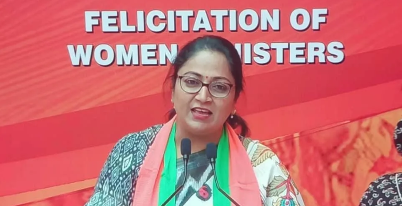 Rekha Gupta speaking at a felicitation ceremony for women ministers
