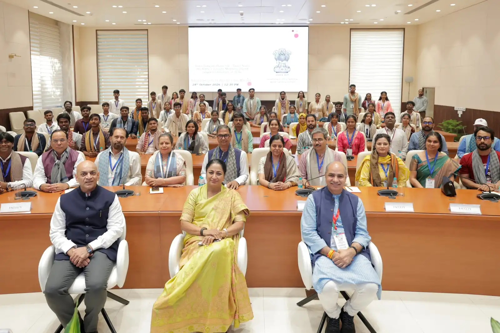 Ek Bharat Shreshtha Bharat: CM Rekha Gupta Interacts with Tamil Nadu Students Under Yuva Sangam Phase VII; Calls Programme a Symbol of National Unity
